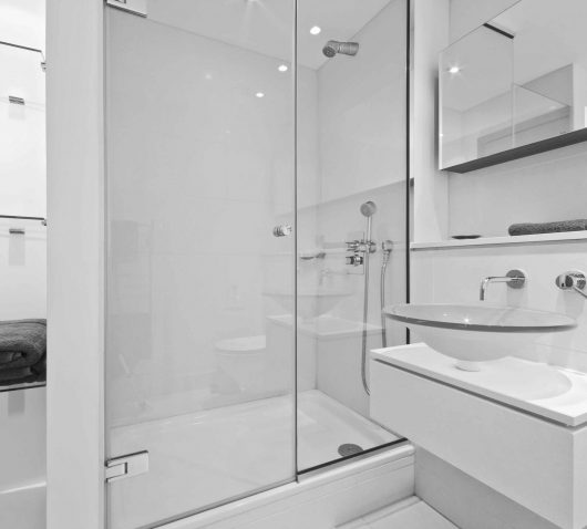 Suite bathroom with shower — Instyle Shower Screens & Wardrobes in Charmhaven, NSW